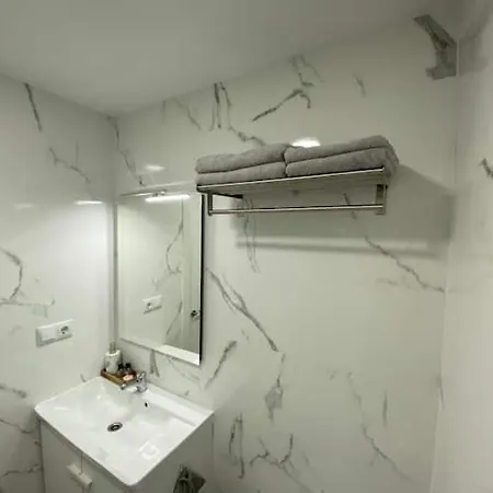 Apartment Spacious With Two Bedrooms *